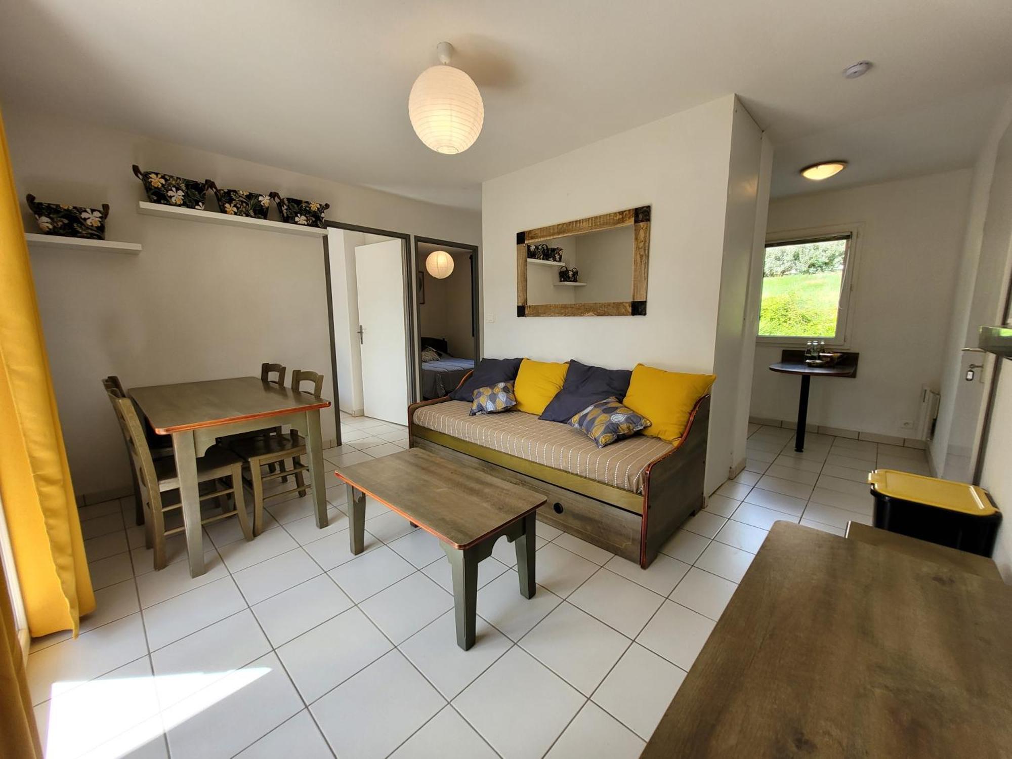 La Maison Bleue, Village Vacances, Piscine, Parking *