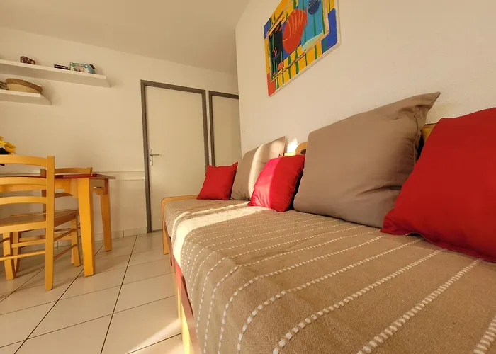 La Maison Bleue, Village Vacances, Piscine, Parking