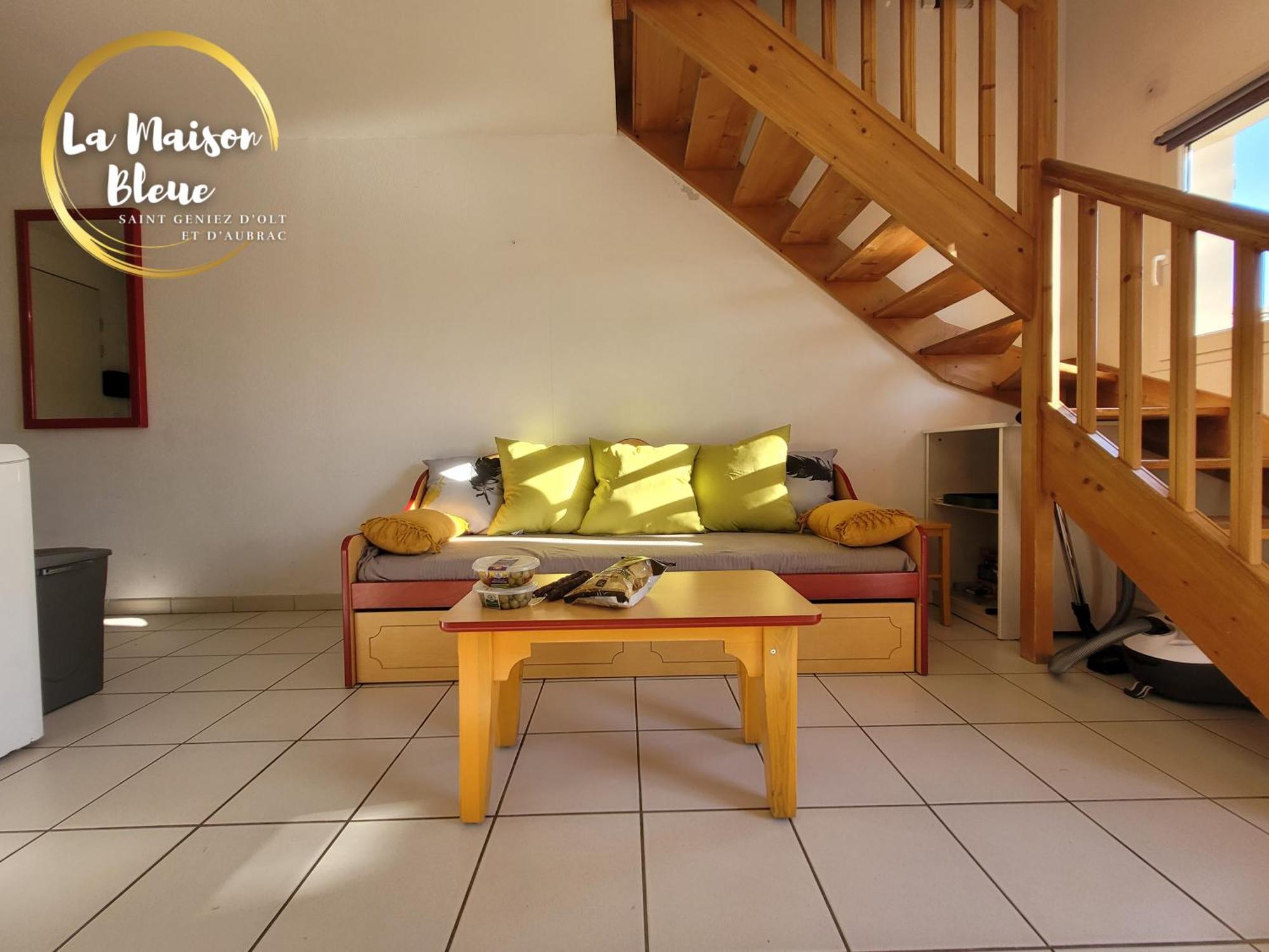La Maison Bleue, Village Vacances, Piscine, Parking Apartment Saint-Geniez-d'Olt