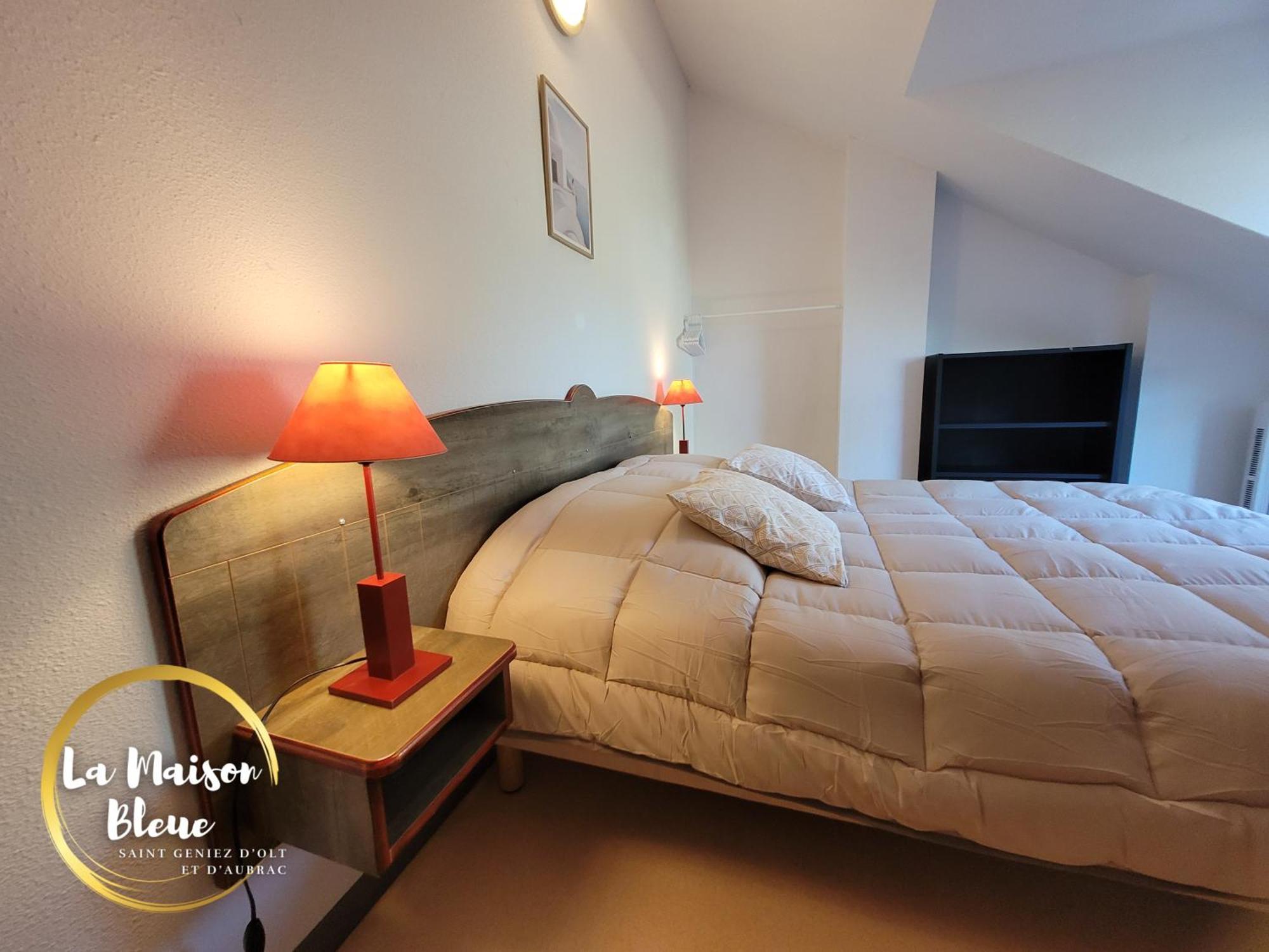 La Maison Bleue, Village Vacances, Piscine, Parking Apartment *