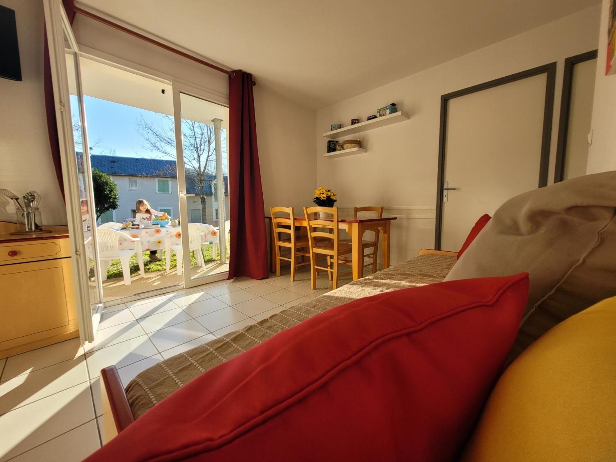 Apartment La Maison Bleue, Village Vacances, Piscine, Parking Saint-Geniez-d'Olt