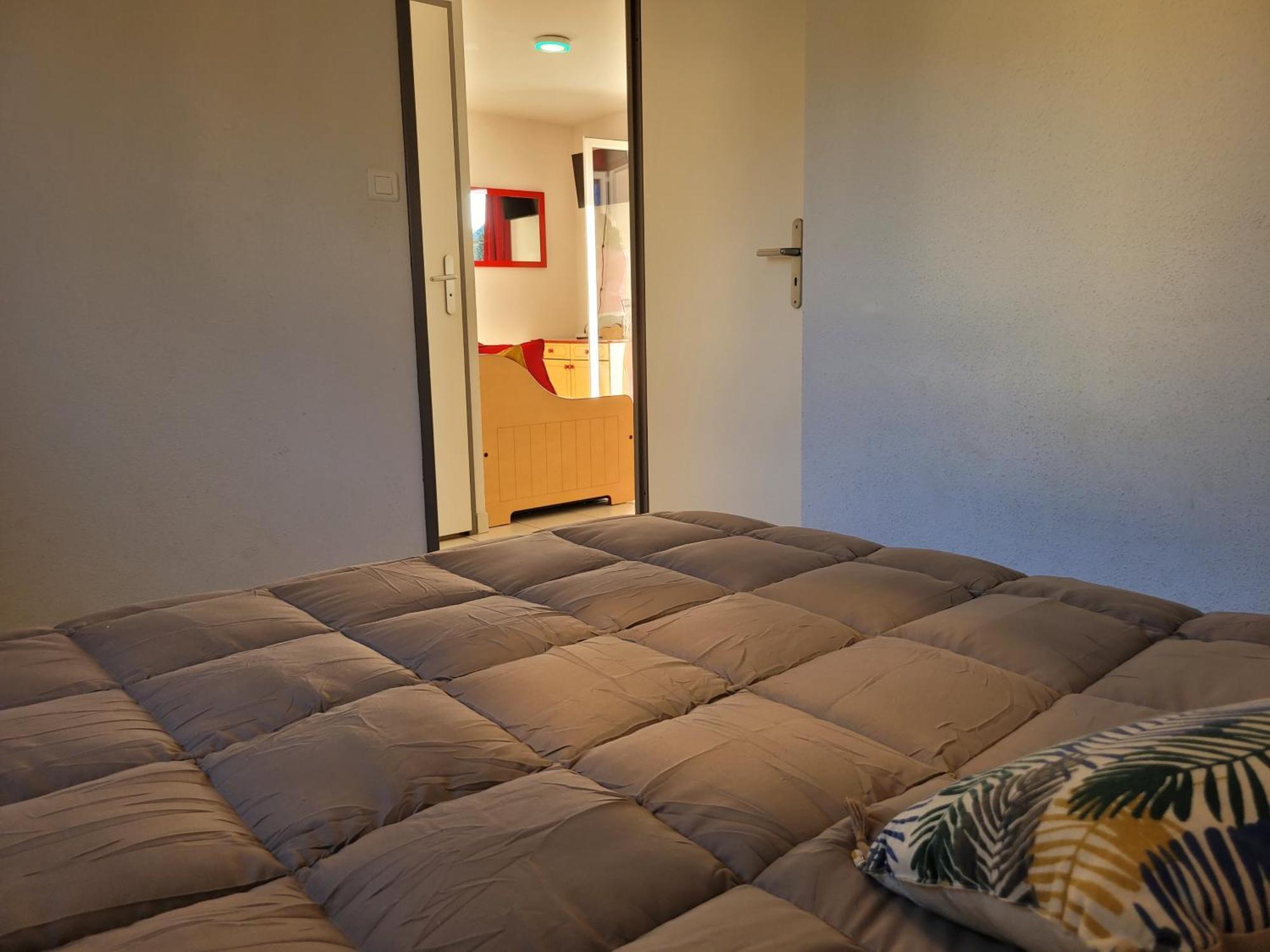 La Maison Bleue, Village Vacances, Piscine, Parking *